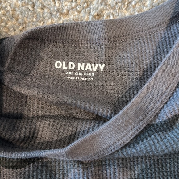Old navy boys camo thermal. Guc. - Picture 2 of 2